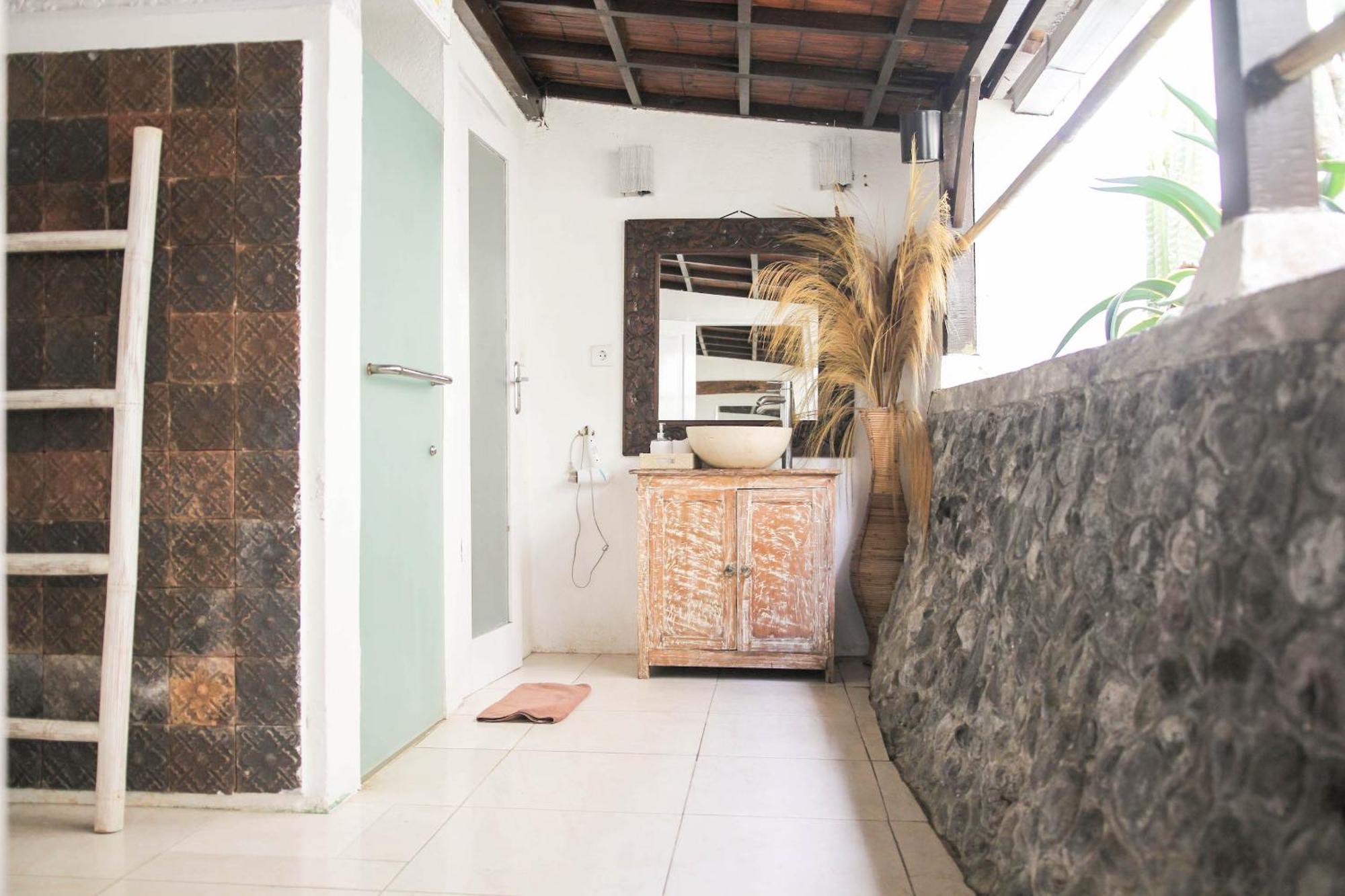 Mondo Surf Village Canggu Δωμάτιο φωτογραφία